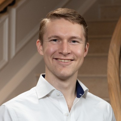 Jeff Knox headshot